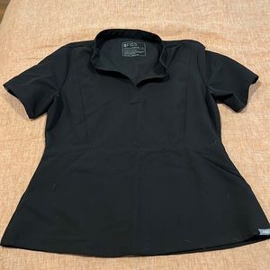 Figs scrub set. Medium top large bottoms. Super chic. Lightly used